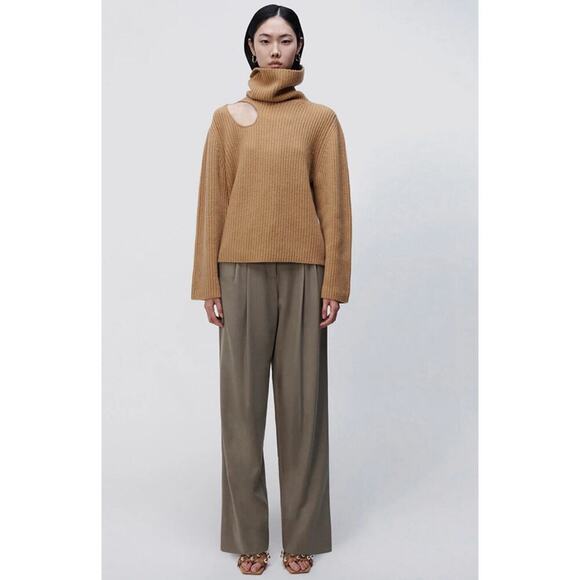 Jonathan Simkhai Dustin Cashmere Turtleneck Cut Out Pullover Sweater Resort 2023 - Picture 5 of 9